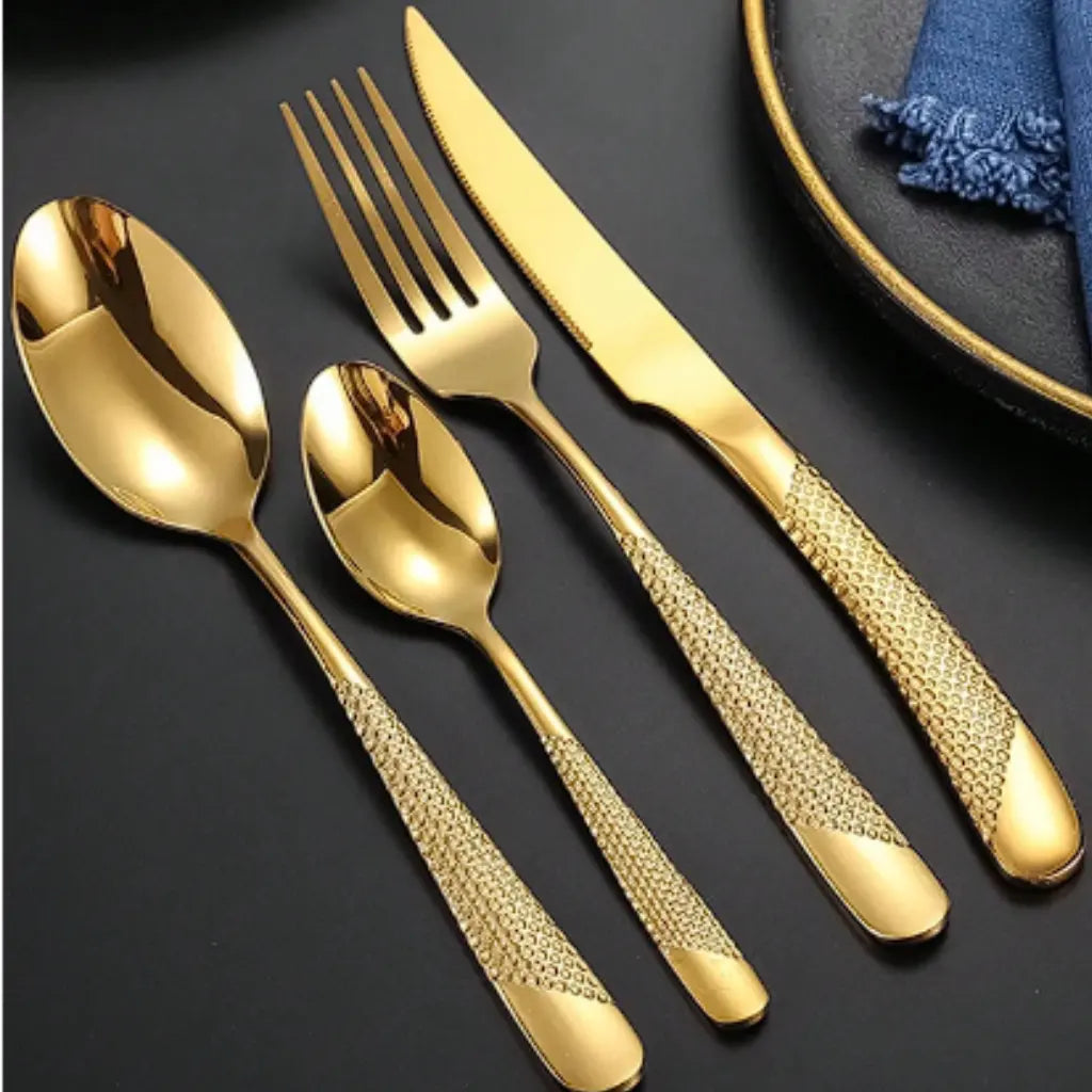 jogo-de-talheres-versailles-em-aco-inox-com-textura-elegante-24-pecas-dourado-2